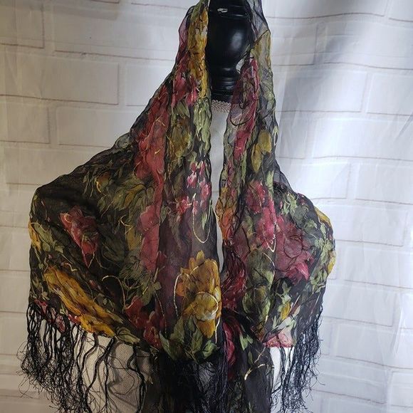 Vintage Beautiful Boho Red Rose Sheer Black Fringe Scarf Rayon Womens 40x37 - Picture 4 of 10